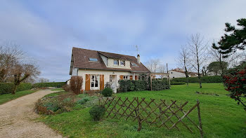 maison à Parthenay (79)