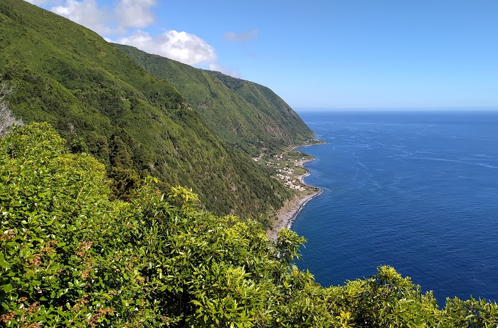 AZORES, 5 ISLAS POR UN PELO: PICO, SÃO JORGE, FAIAL, FLORES Y CORVO - Blogs de Portugal - SÃO JORGE, LA ISLA DE LAS FAJÃS: NIEBLA, POÇA DE SIMÃO DIAS Y COSTA SUR (10)