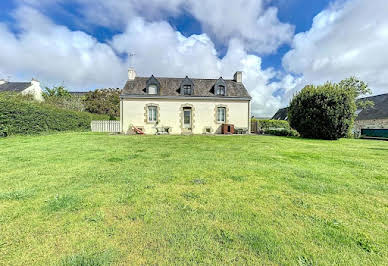 Maison avec terrasse 1