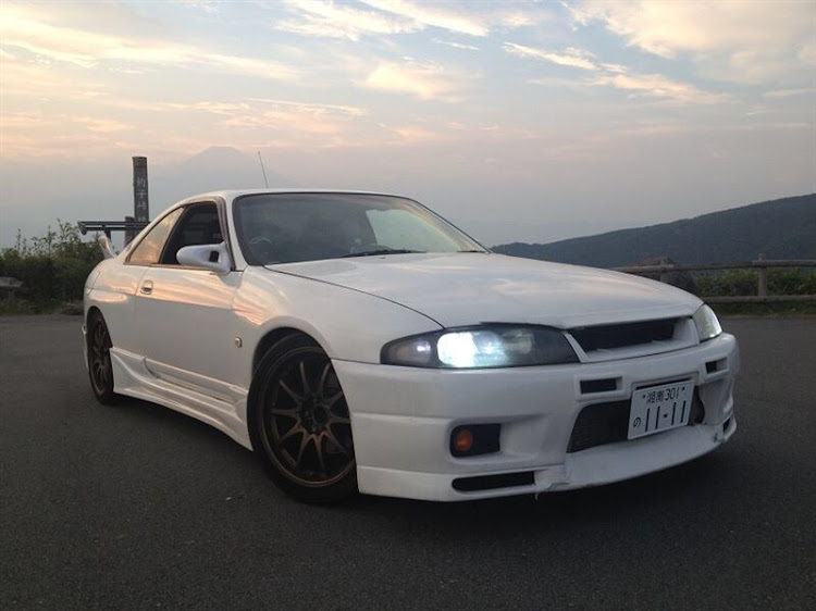 ポメちゃん 2018さんが投稿した山奥の秘境・スカイライン・昔の愛車・箱根峠・箱根行きたいに関するカスタム事例の投稿画像1枚目