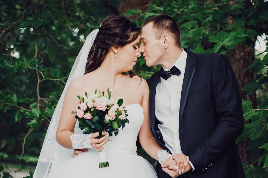 Fotógrafo de casamento Vlad Stenko (stenko). Foto de 10 de fevereiro 2015