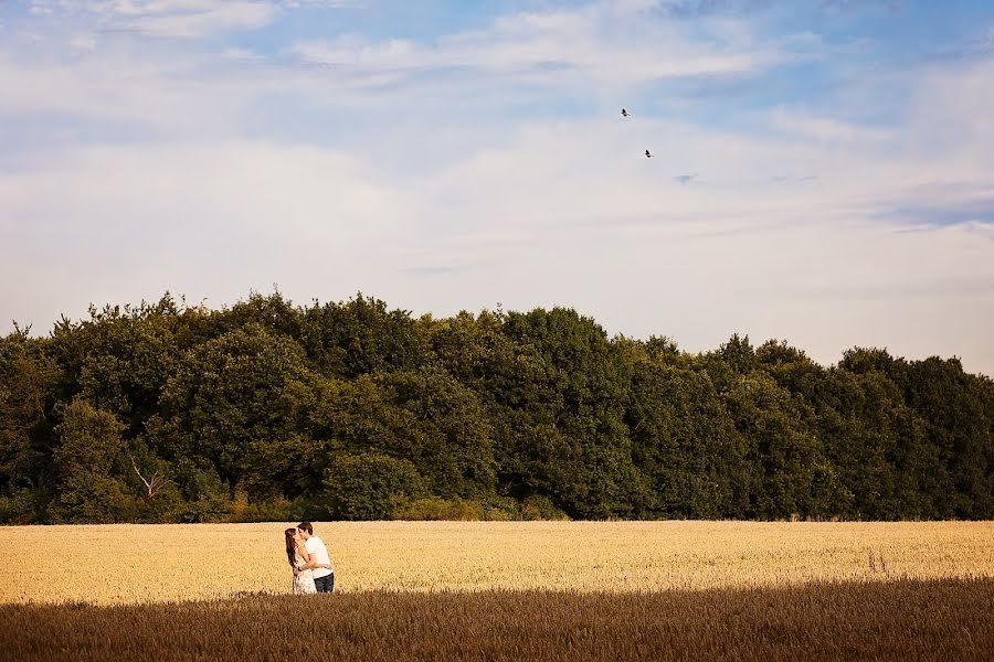 Fotógrafo de casamento Anastasia Lutz (anastasialux). Foto de 7 de agosto 2018