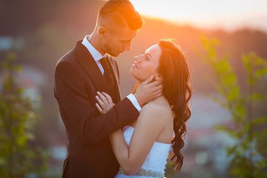 Fotógrafo de casamento Liviu Florea (liviuflorea). Foto de 1 de março 2018