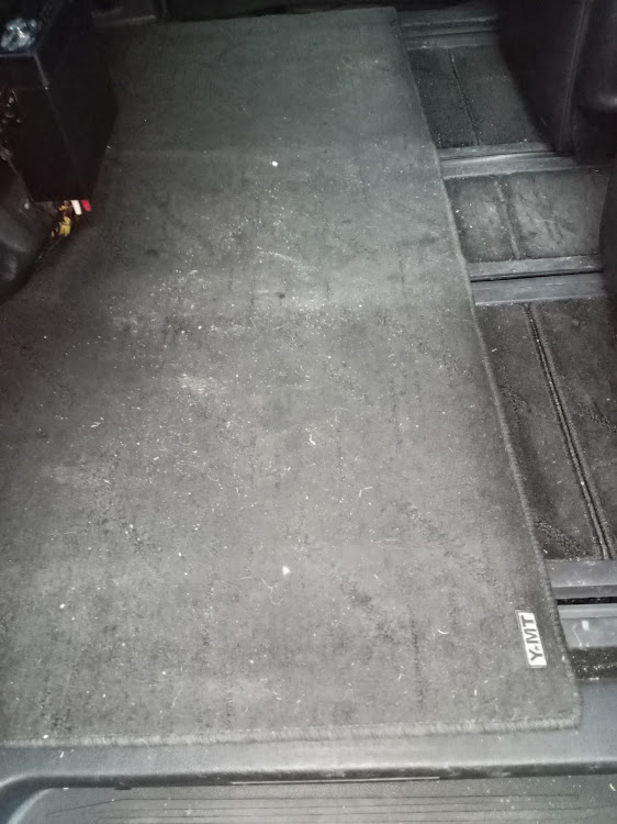 マスターアジアさんが投稿したfclカラーチェンジLED・代車掃除に関するカスタム事例の投稿画像2枚目