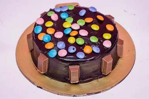 KitKat Gems Chocolate Cake
