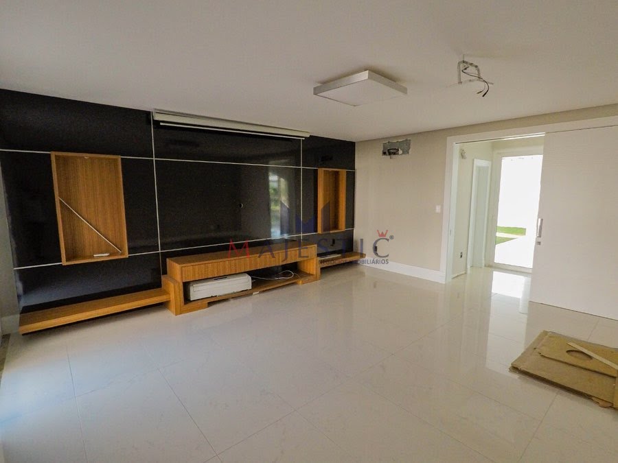 Sobrado à venda com 1 quarto, 1007m² - Foto 18