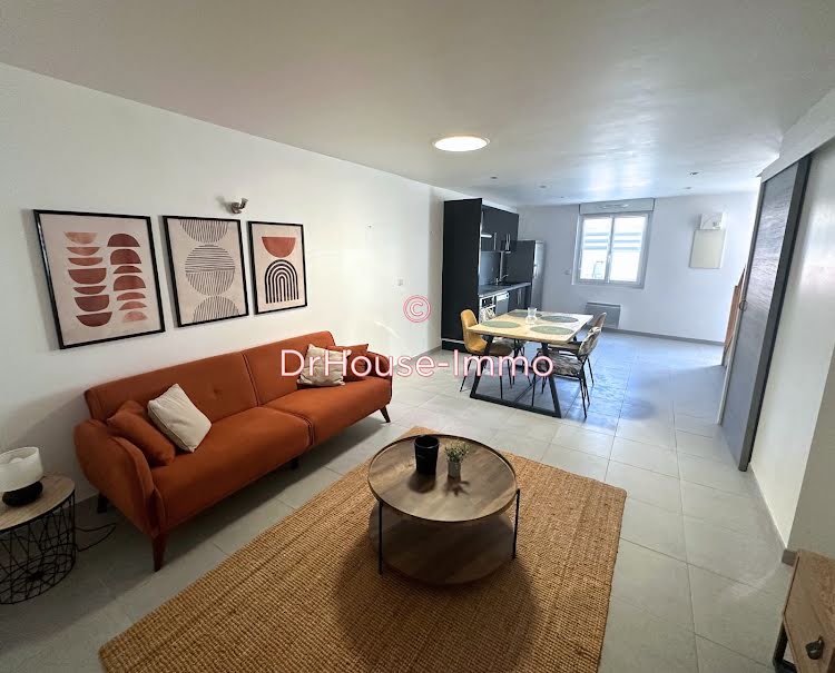 Location meublée appartement 3 pièces 60 m² à Bordeaux (33000), 1 050 €