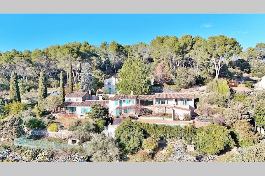 Vente villa 7 pièces 260 m² à Lorgues (83510), 617 000 €