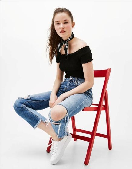 https://static.bershka.net/4/photos2/2017/V/0/1/p/2620/187/800/2620187800_1_1_4.jpg?t=1487068187291