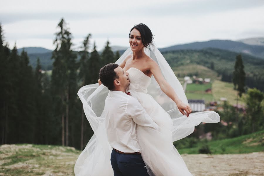 Photographe de mariage Taras Geb (tarasgeb). Photo du 14 avril 2016