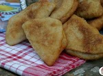 Easy Fried Pies was pinched from <a href="http://hoosierhomemade.com/easy-fried-pies-recipe/" target="_blank">hoosierhomemade.com.</a>