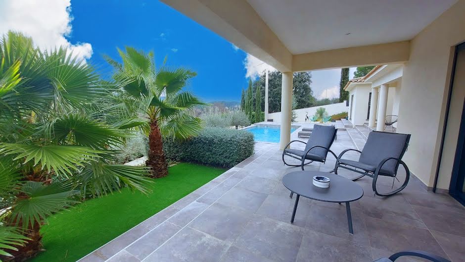 Vente villa 5 pièces 218 m² à Carces (83570), 1 020 000 €