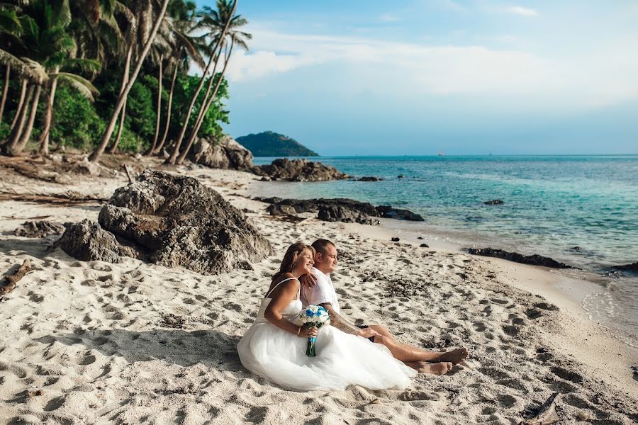 Fotografo di matrimoni Yuliya Chestikova (juliachestikova). Foto del 5 marzo 2019