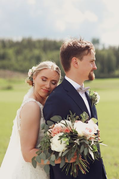 Wedding photographer Milja Peuramäki (peuramaki). Photo of 14 July 2022