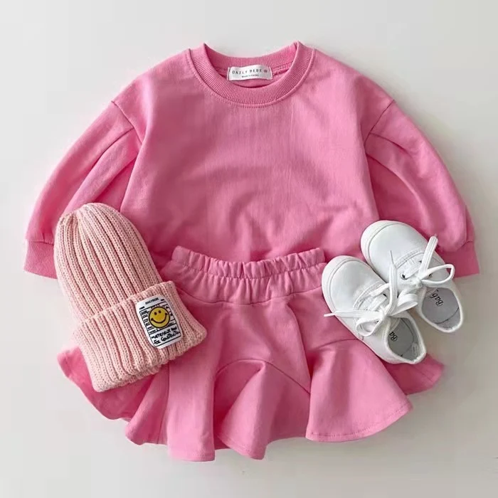 Conjunto Princesa Moda Primavera, Suéter Candy Color e Saia com Babado de Lótus, Ideal para um Look Encantador e Divertido
