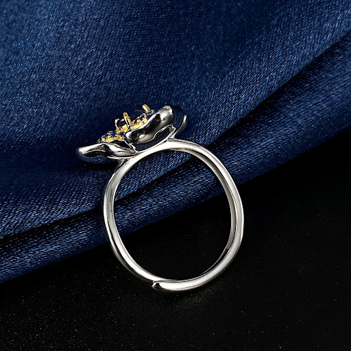 Title 7, Vintage Flower Shaped Ring for Female Minority ...
