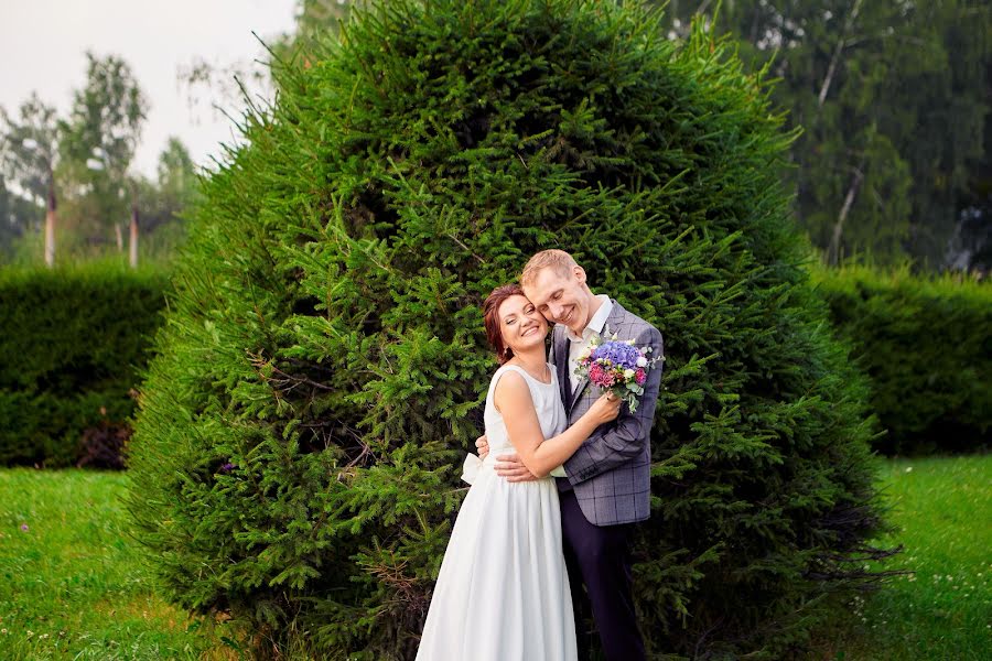 Fotografo di matrimoni Anna Klimova (annafotofox). Foto del 20 agosto 2019