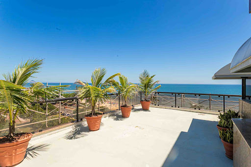 Apartment with pool 5