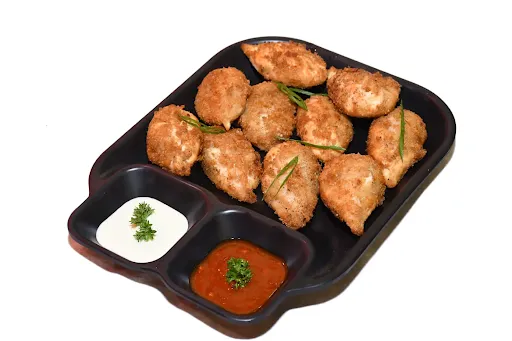 Veg Kurkure Momos [10 Pieces]