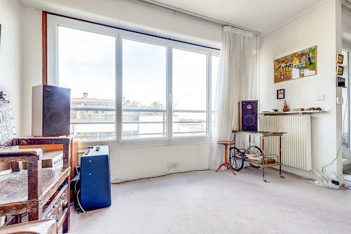 Apartment 4