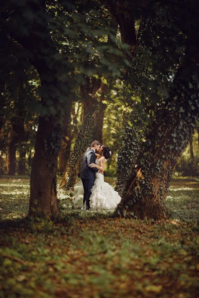 Fotografer pernikahan Vlado Veverka (veverkavlado). Foto tanggal 8 April 2019