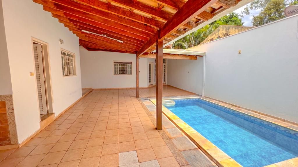 Casa com 3 dormitórios à venda, 241 m² por R$ 450.000,00 - Pontal - Uberaba/MG