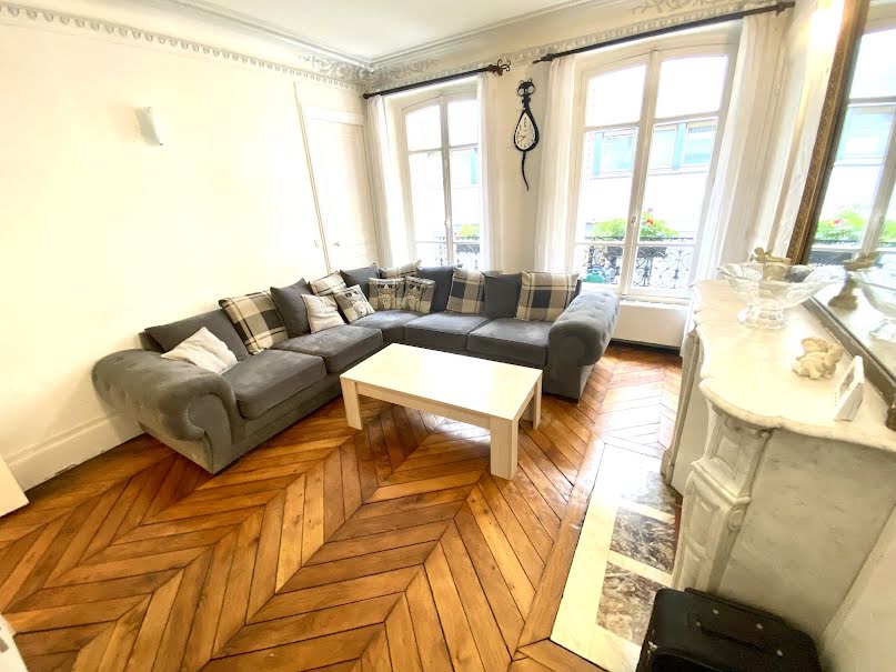 Vente appartement 4 pièces 73 m² à Paris 10ème (75010), 748 000 €