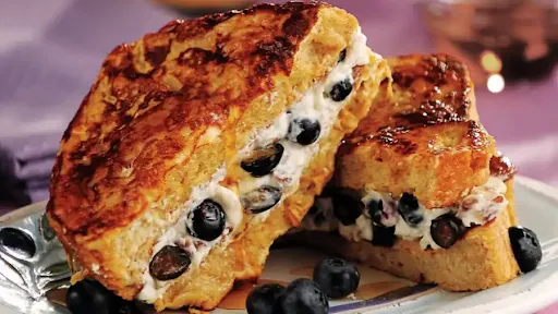 Bluberry And Cream Cheese French Toast Sandwich