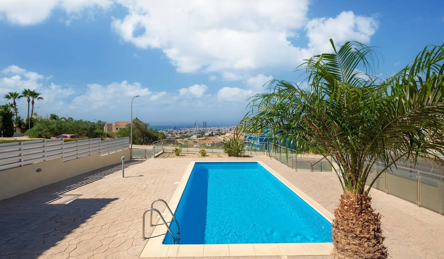 Maison avec jardin et terrasse Limassol