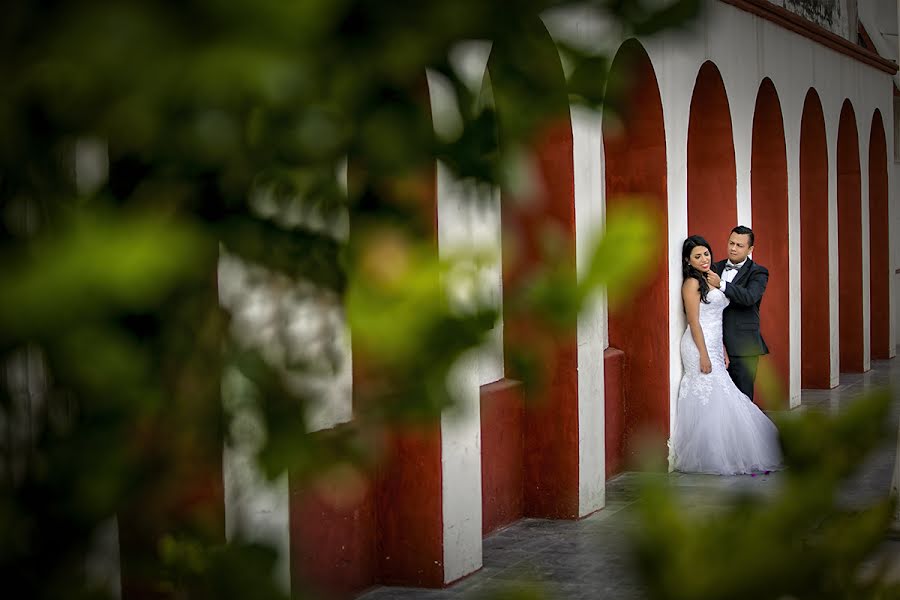 Φωτογράφος γάμων Luis Chávez (chvez). Φωτογραφία: 25 Απριλίου 2016