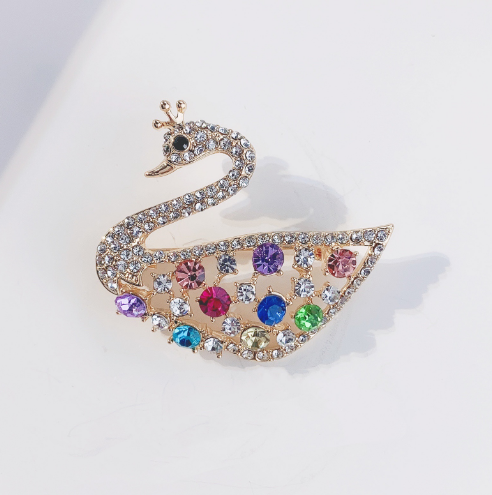 Corsage para mujer con aleación electroplateada que preserva el color, mantén tus flores frescas y vibrantes por más tiempo.