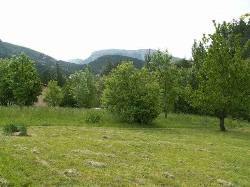 Vente terrain  1500 m² à Serres (05700), 93 500 €