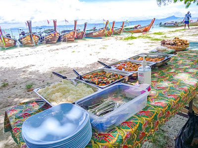 Lunch on Poda Island