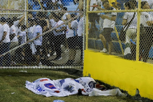 Najmanje 12 ljudi poginulo na stadionu u Sal Salvadoru