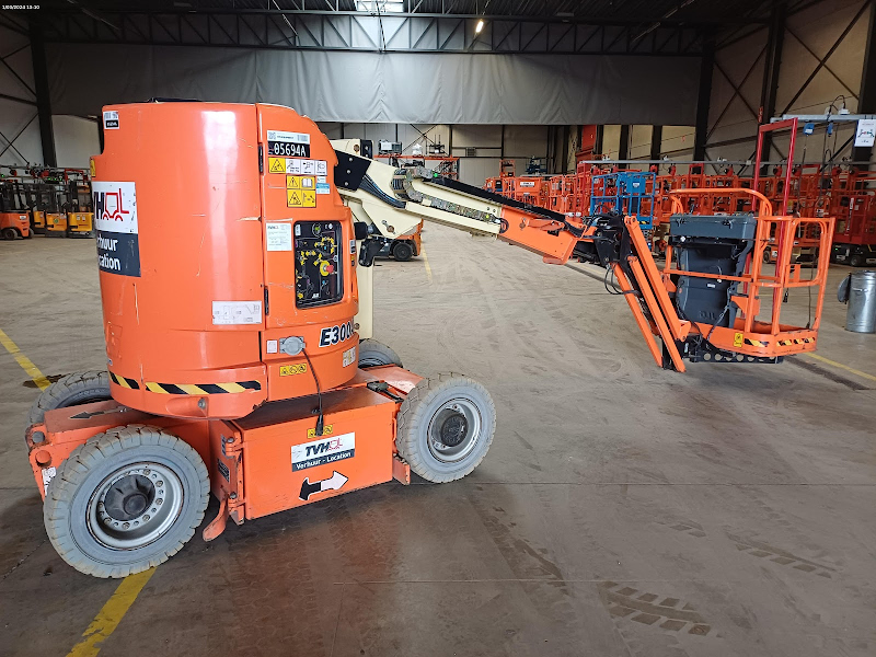 Photo de JLG E300AJP