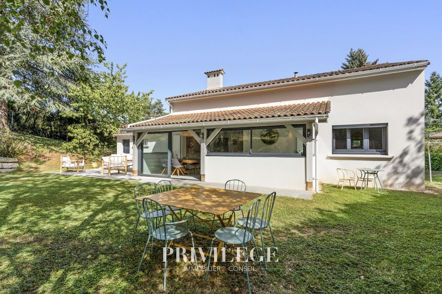 Vente maison 7 pièces 160 m² à Saint-Didier-au-Mont-d'Or (69370), 950 000 €