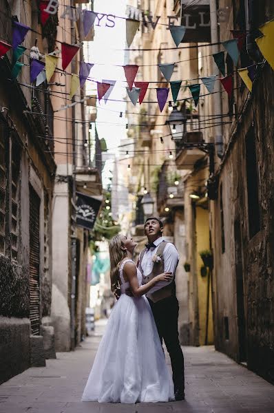 Fotógrafo de casamento Denis Tlyashev (denistlyashev). Foto de 1 de agosto 2019