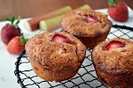Strawberry-Rhubarb Muffins Makes 12. was pinched from <a href="http://www.yankeemagazine.com/recipe/strawberry-rhubarb-muffins" target="_blank">www.yankeemagazine.com.</a>