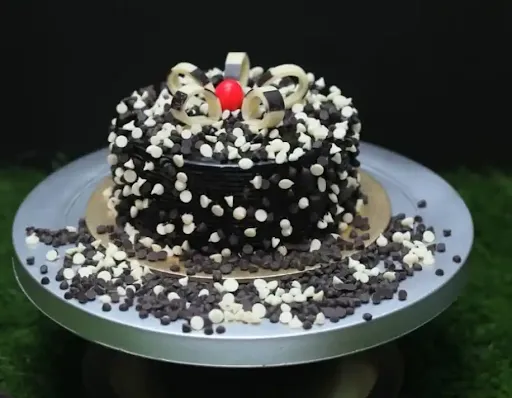 Chocolate Choco Chips Cake [1 Kg]