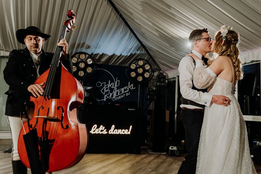 Wedding photographer Radosław Kozieł (tonyszczescia). Photo of 17 May 2023