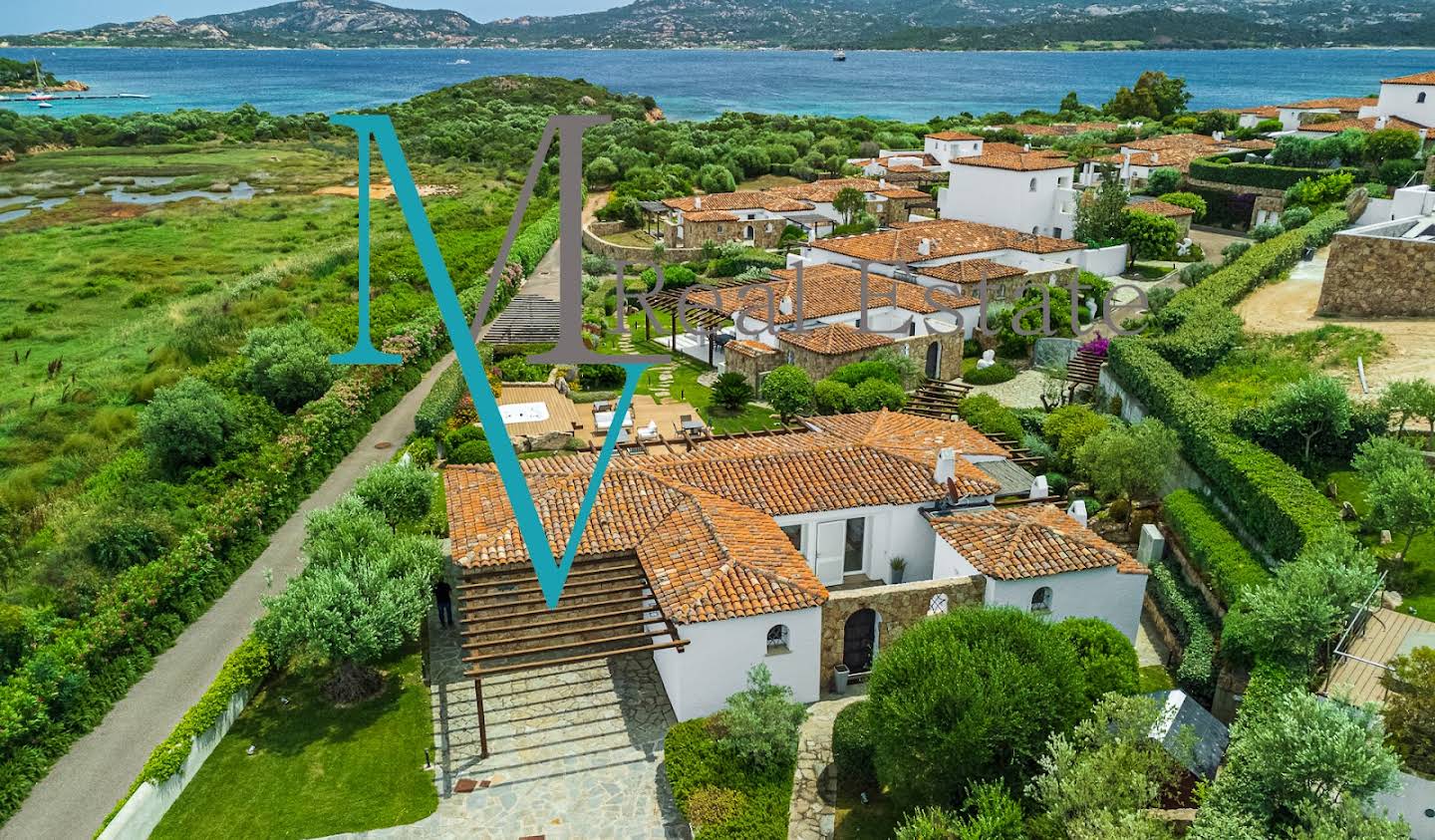 Seaside villa and garden Sardinia