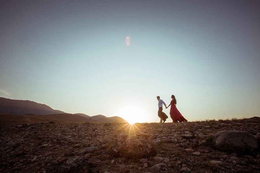 Wedding photographer Ulugbek Dzhuraev (djuraevstudio). Photo of 25 November 2018