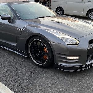 NISSAN GT-R R35