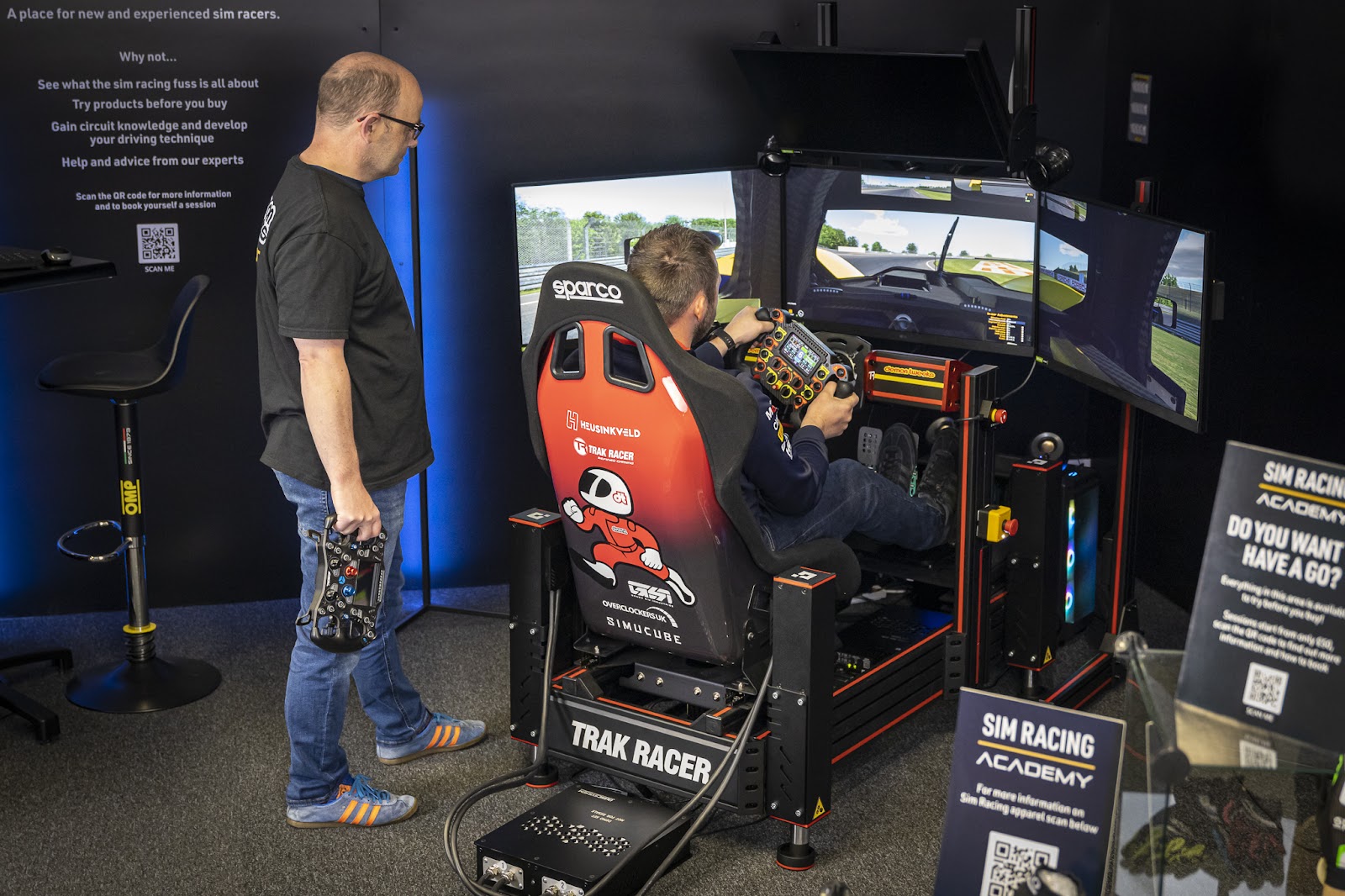 Sim racing academy Demon Tweeks