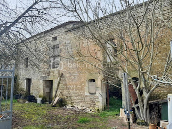 maison à Coulonges (16)