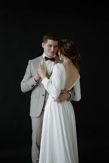 Wedding photographer Liliya Kharbandidi (liliaphotoelit). Photo of 14 January 2021