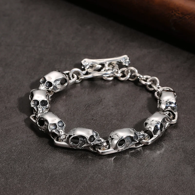 Bracelet tête de mort punk en argent sterling S925. Style rock, durable et élégant. Idéal pour hommes et femmes. Un accessoire audacieux pour toutes occasions.