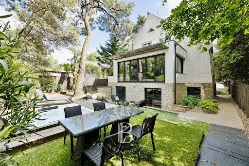 Maison avec jardin 1