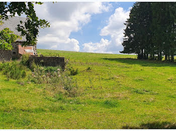 maison à Tauves (63)