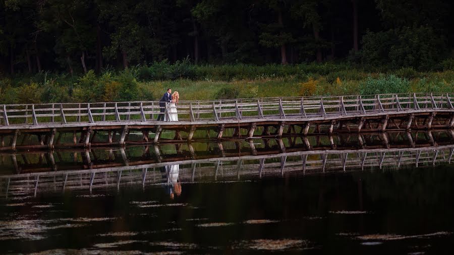 Wedding photographer Aleksandr Zolotarev (alexzolotarev). Photo of 25 August 2016